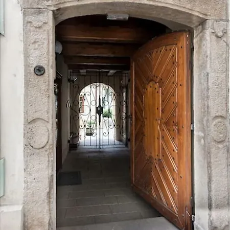 Appartement Romantic Near River Prague