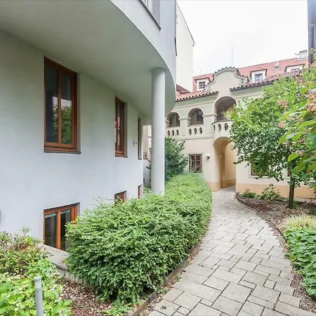 Romantic Near River Appartement